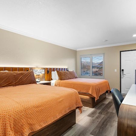 Santa Clarita Motel - Near Six Flags Magic Mountain - Valencia Bagian luar foto